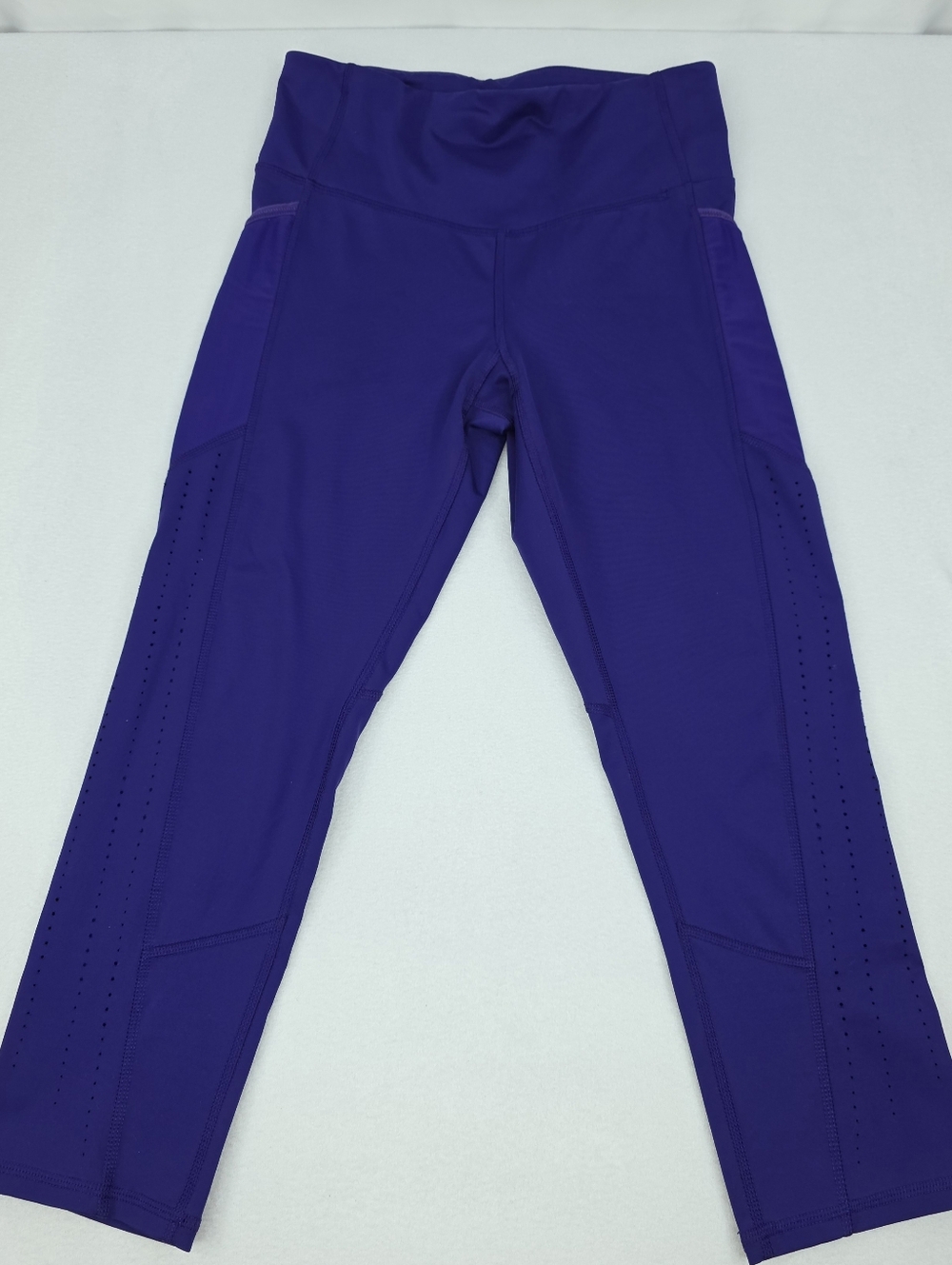C9 Champion Women's Purple Leggings Size Medium AH-2320